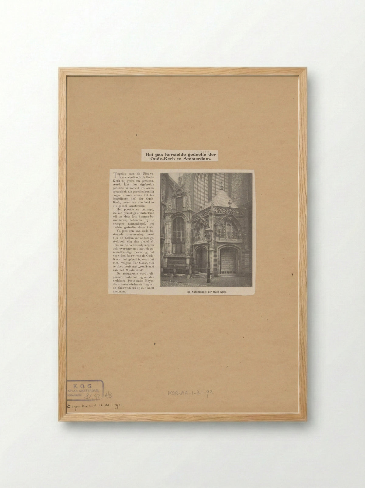 Restauratie aan de Oude Kerk te Amsterdam - Fine Art Print - Framed Print Wood