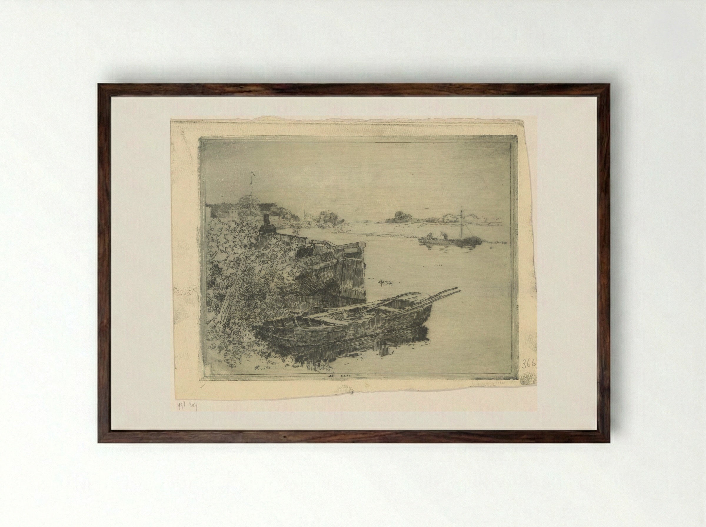 Rivier met boten aan de waterkant - Cornelis Vreedenburgh - Framed Print Dark Wood