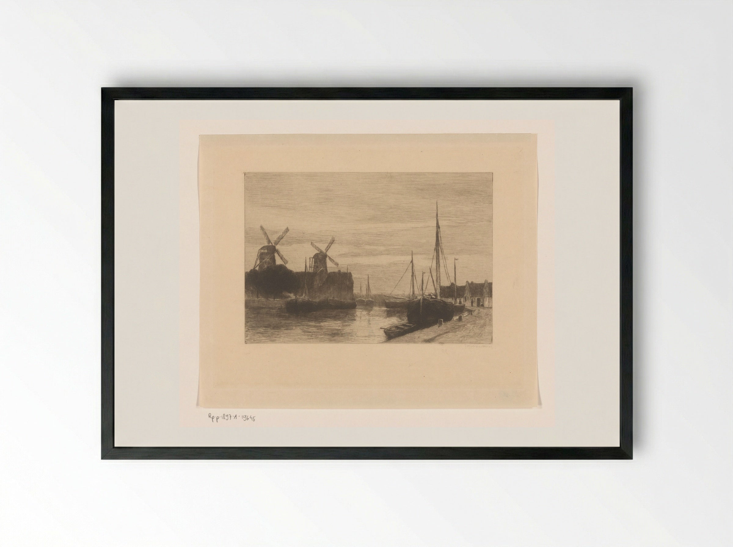 Riviergezicht met aangemeerde boten en twee molens - Philip Zilcken - Framed Print Black