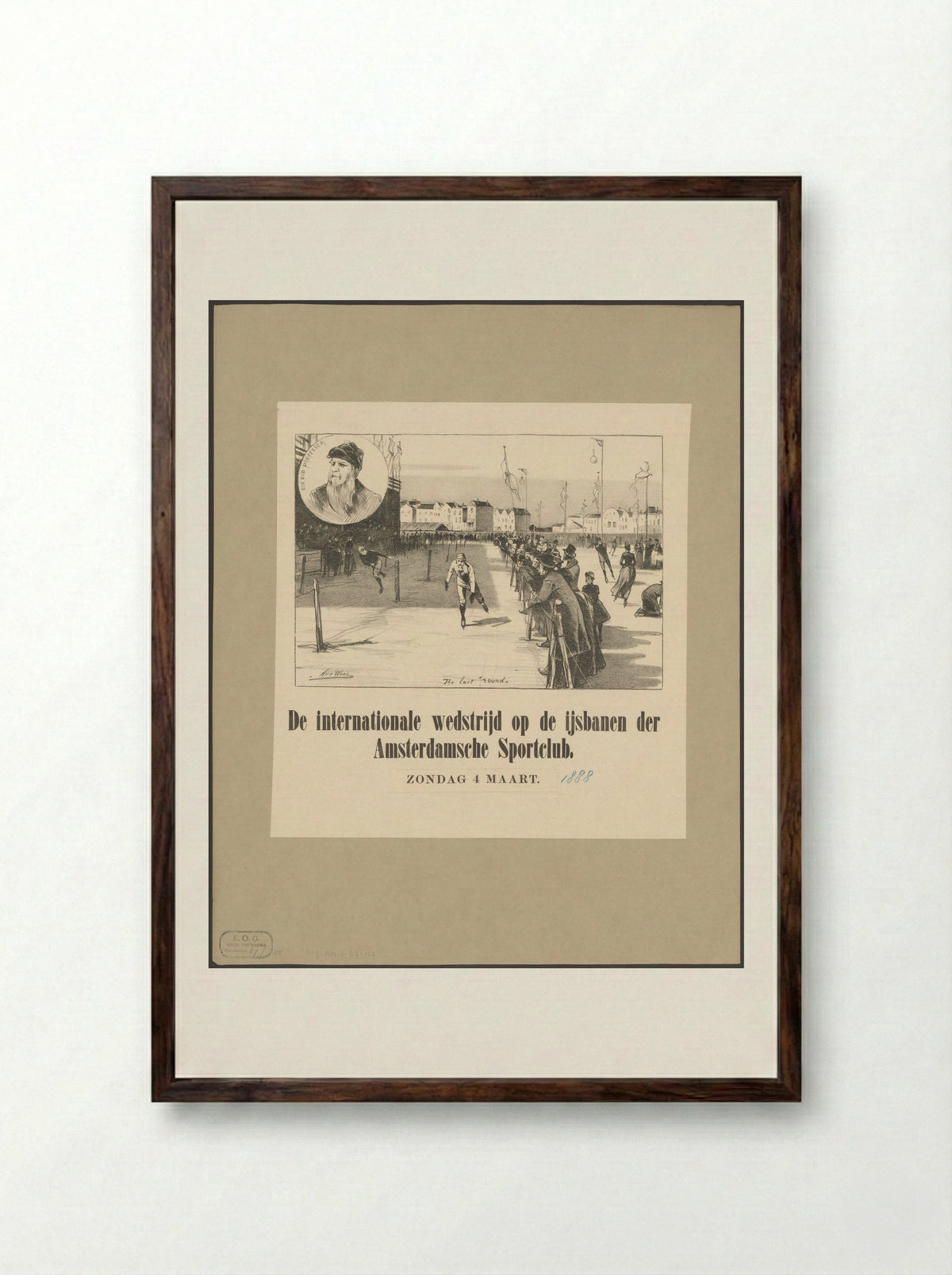 Schaatswedstrijd op de ijsbaan van de Amsterdamsche Sportclub - Nicolaas van der Waay - Framed Print Dark Wood