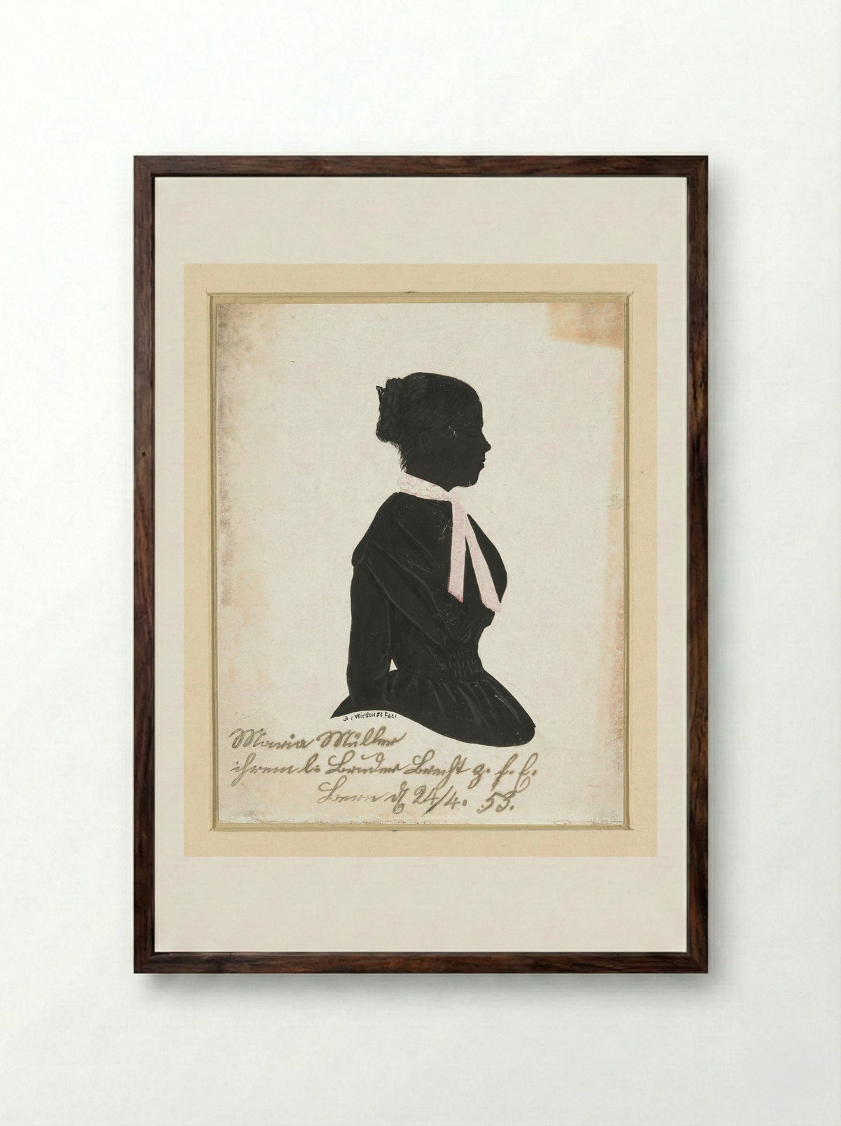 Silhouet-portretje van Maria Müller met opgestoken vlecht, naar rechts - S. Wiedmer - Framed Print Dark Wood