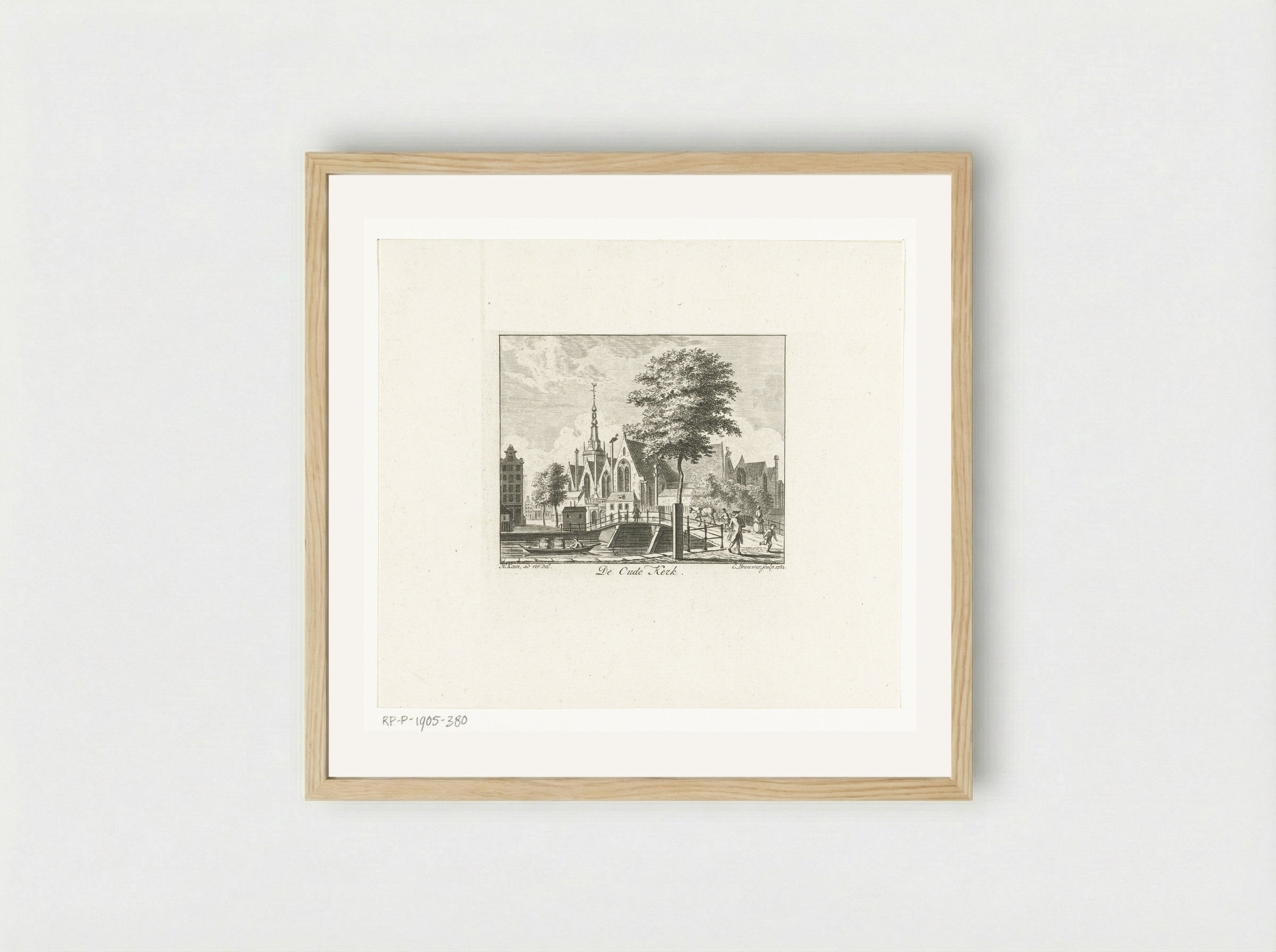 Stadsgezicht met Oude Kerk te Amsterdam - Cornelis Brouwer - Framed Print Wood