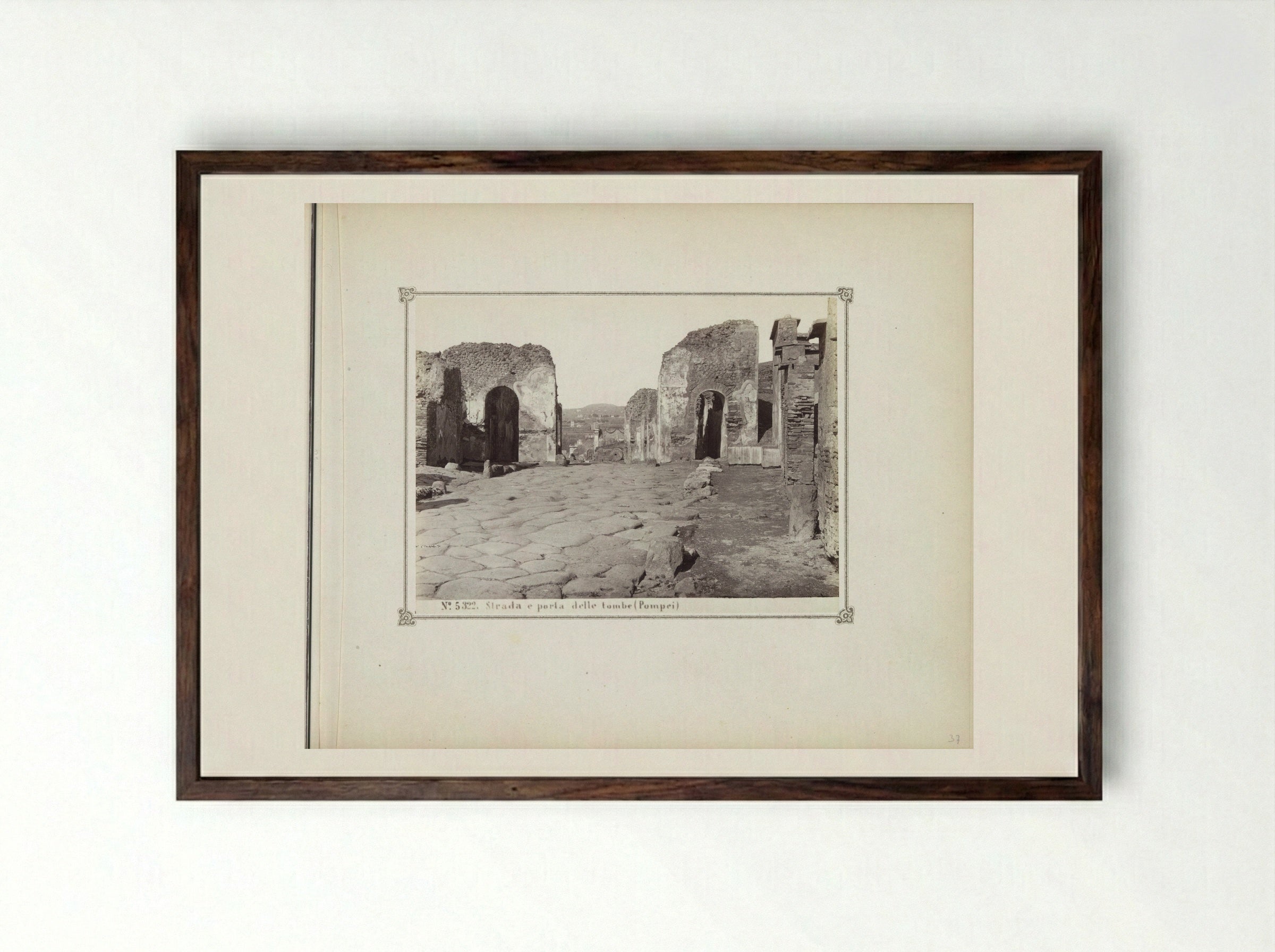 Strada e porta delle tombe (Pompei) - Giorgio Sommer - Framed Print Dark Wood