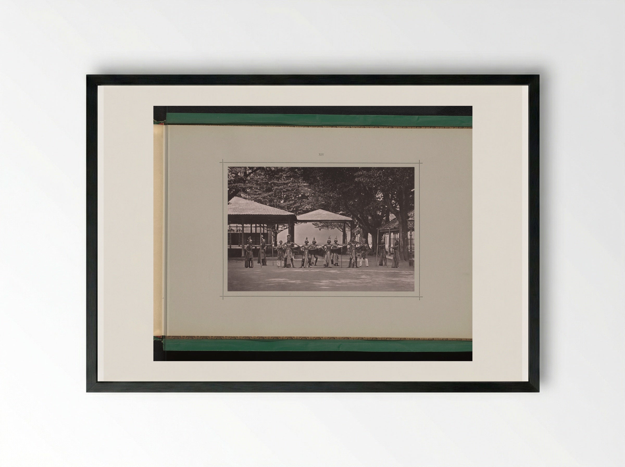 Toneelvoorstelling met vechters, in de Kraton Ngayogyakarta Hadiningrat - Kassian Céphas - Framed Print Black