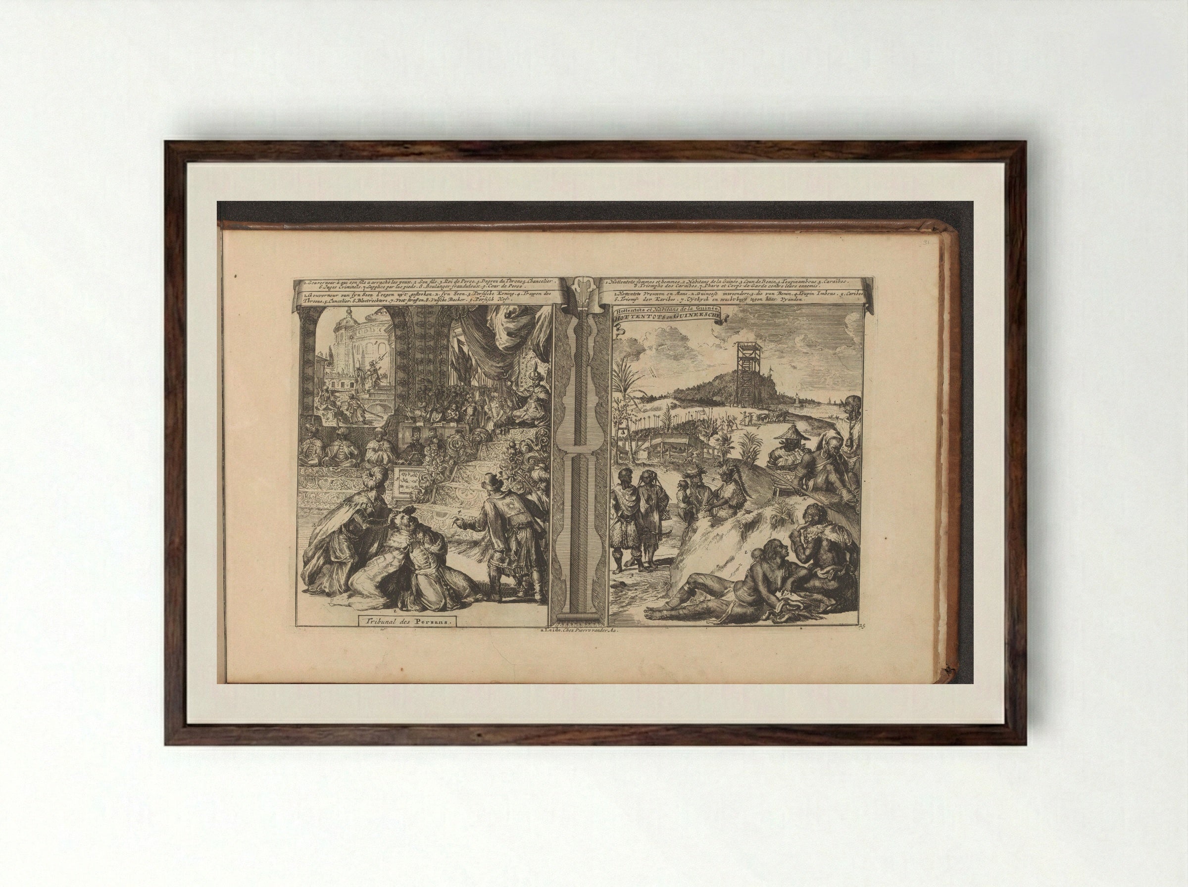 Tribunaal in Perzië; Khoikhoi en Guineërs - Romeyn de Hooghe - Framed Print Dark Wood