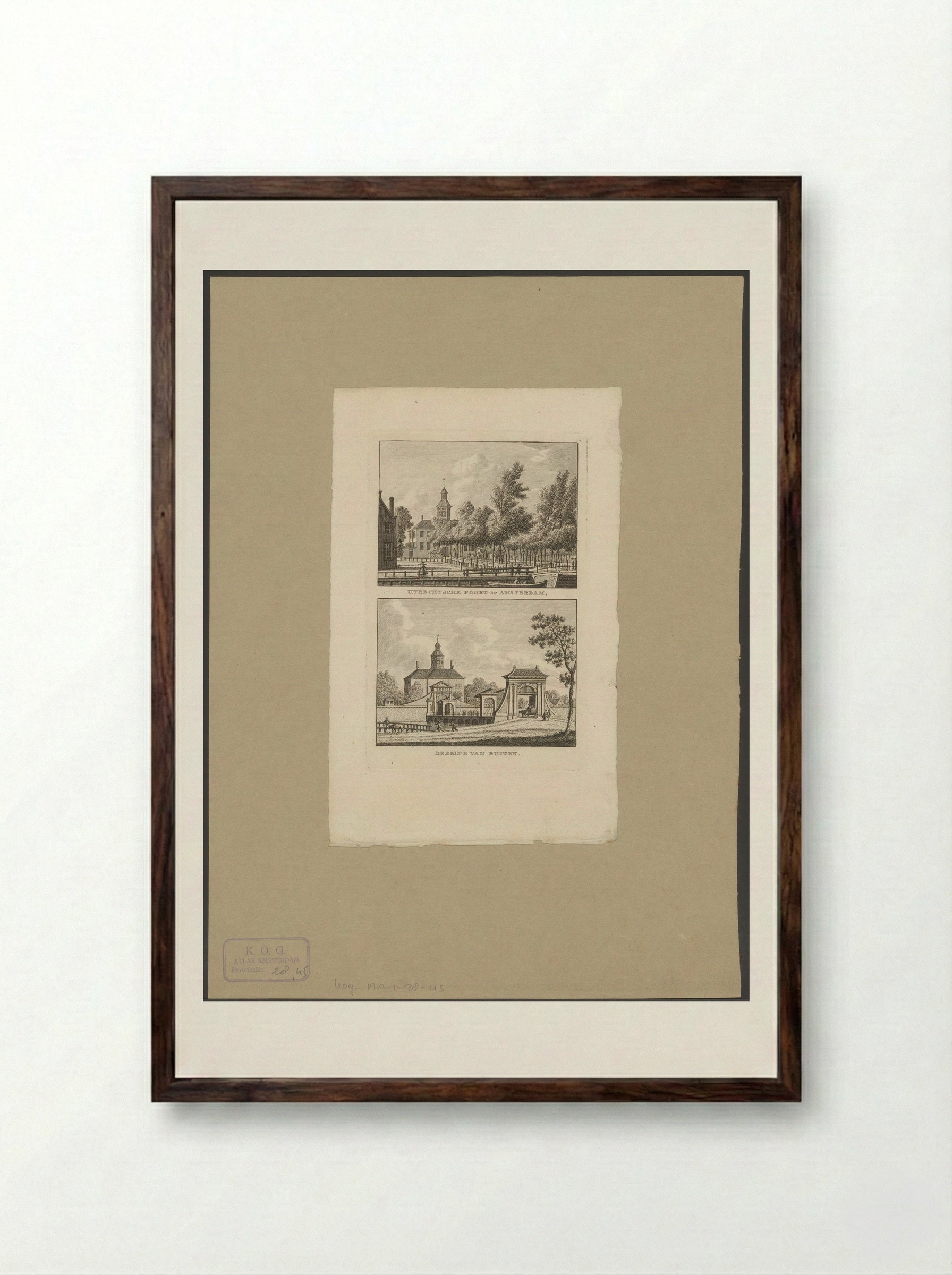 Twee stadsgezichten te Amsterdam met Utrechterpoort - Carel Frederik Bendorp (I) - Framed Print Dark Wood