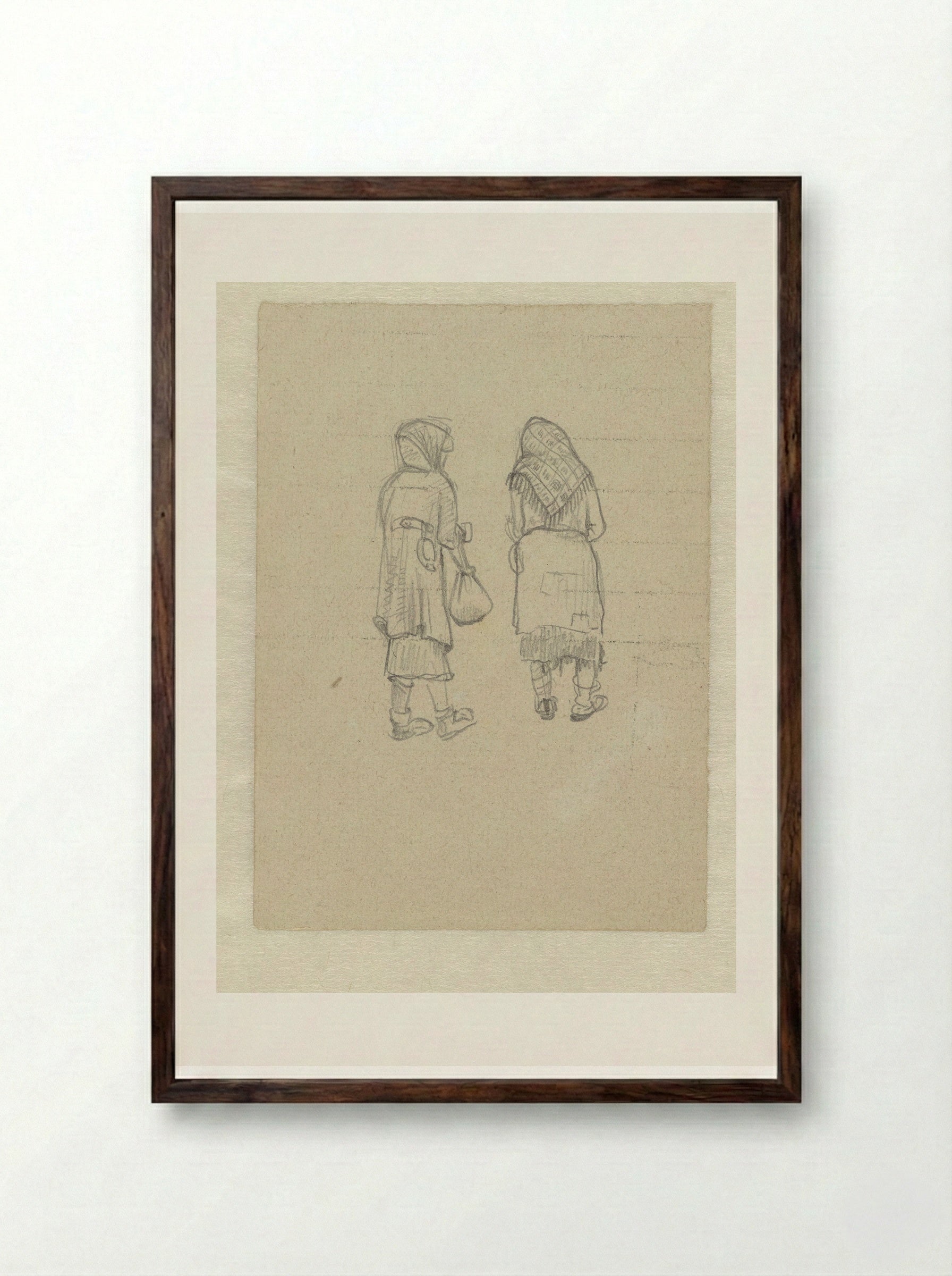 Twee vrouwen op de rug gezien in Ravensbrück - Aat Breur-Hibma - Framed Print Dark Wood