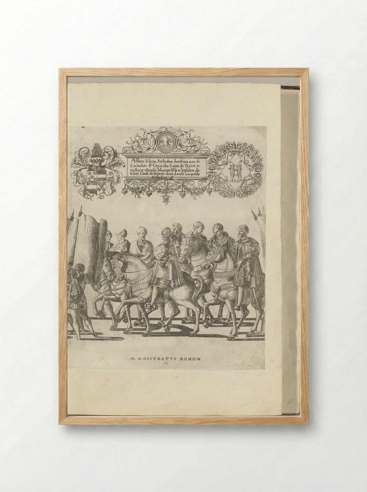 Vaandeldragers en magistraten, plaat D - Nicolaas Hogenberg - Framed Print Wood