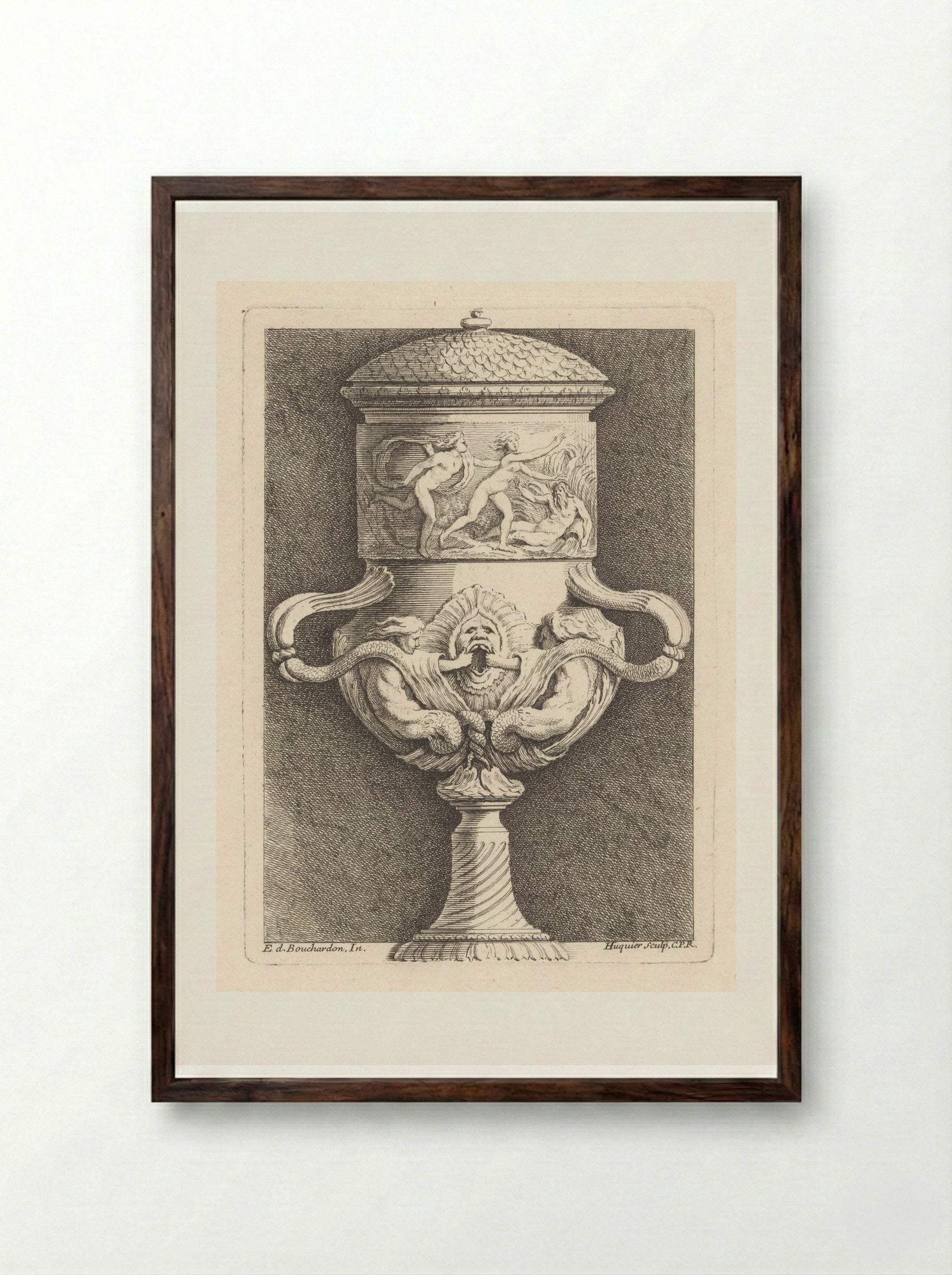 Vaas met meermannen en masker - Gabriel Huquier - Framed Print Dark Wood