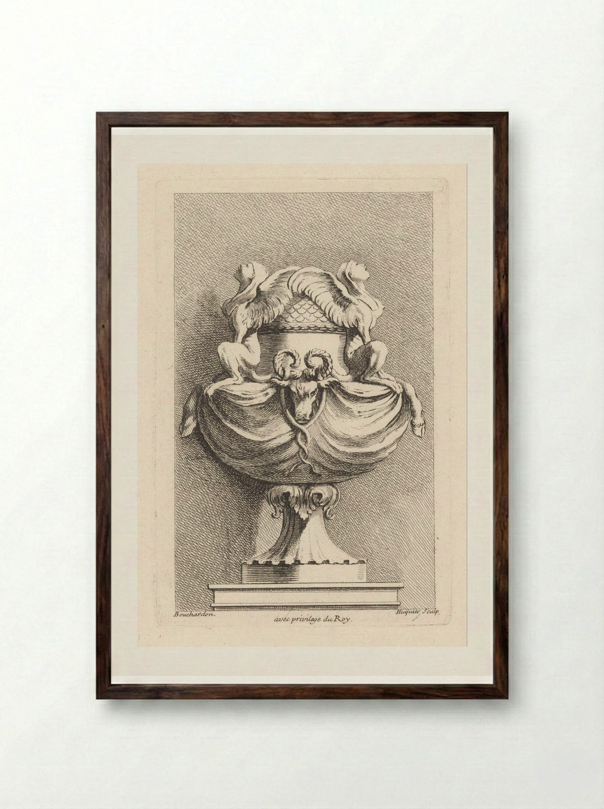 Vaas met sfinxen - Gabriel Huquier - Framed Print Dark Wood