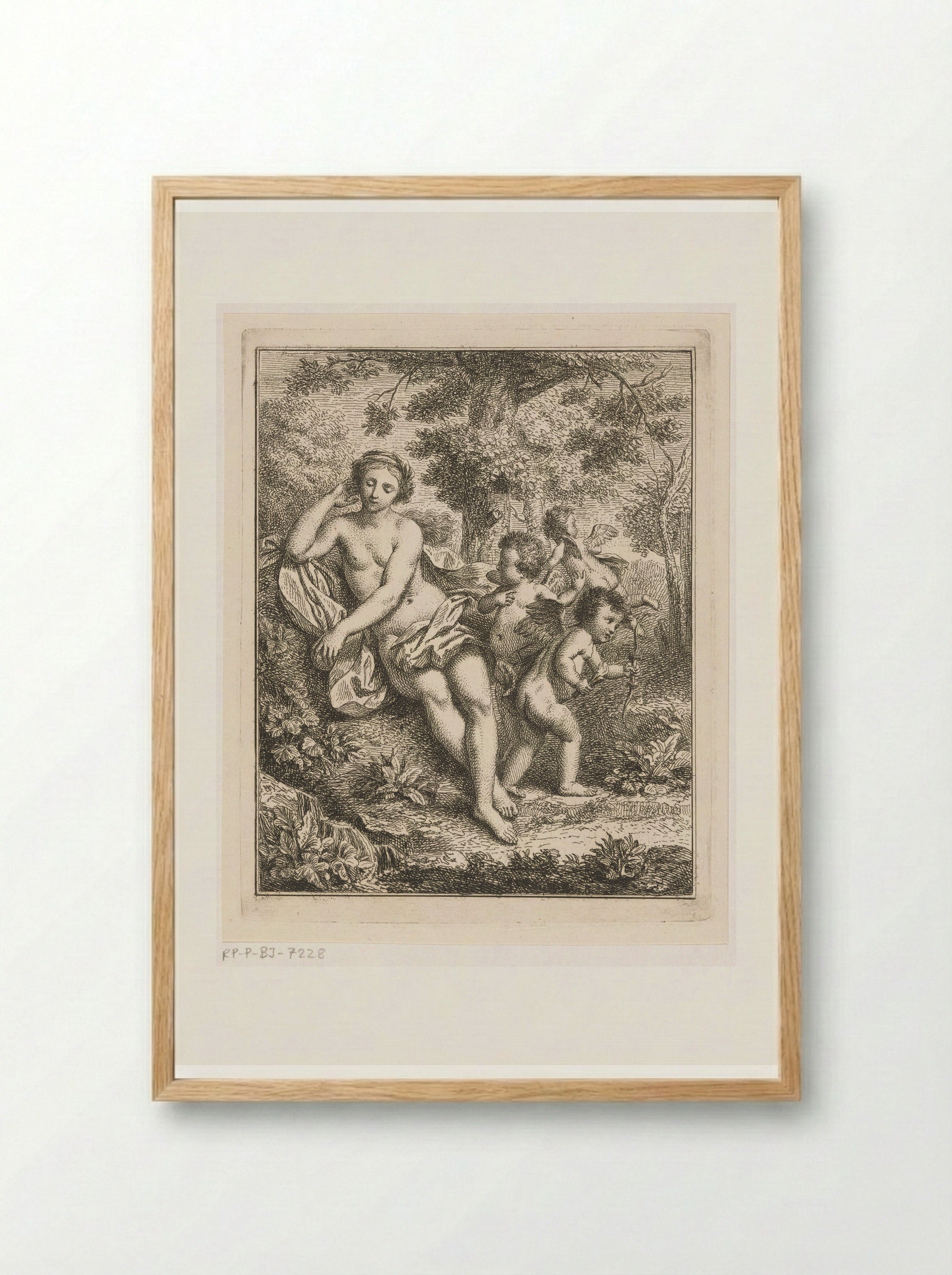 Venus, Amor en twee putti in een arcadisch landschap - Louis Fabritius Dubourg - Framed Print Wood
