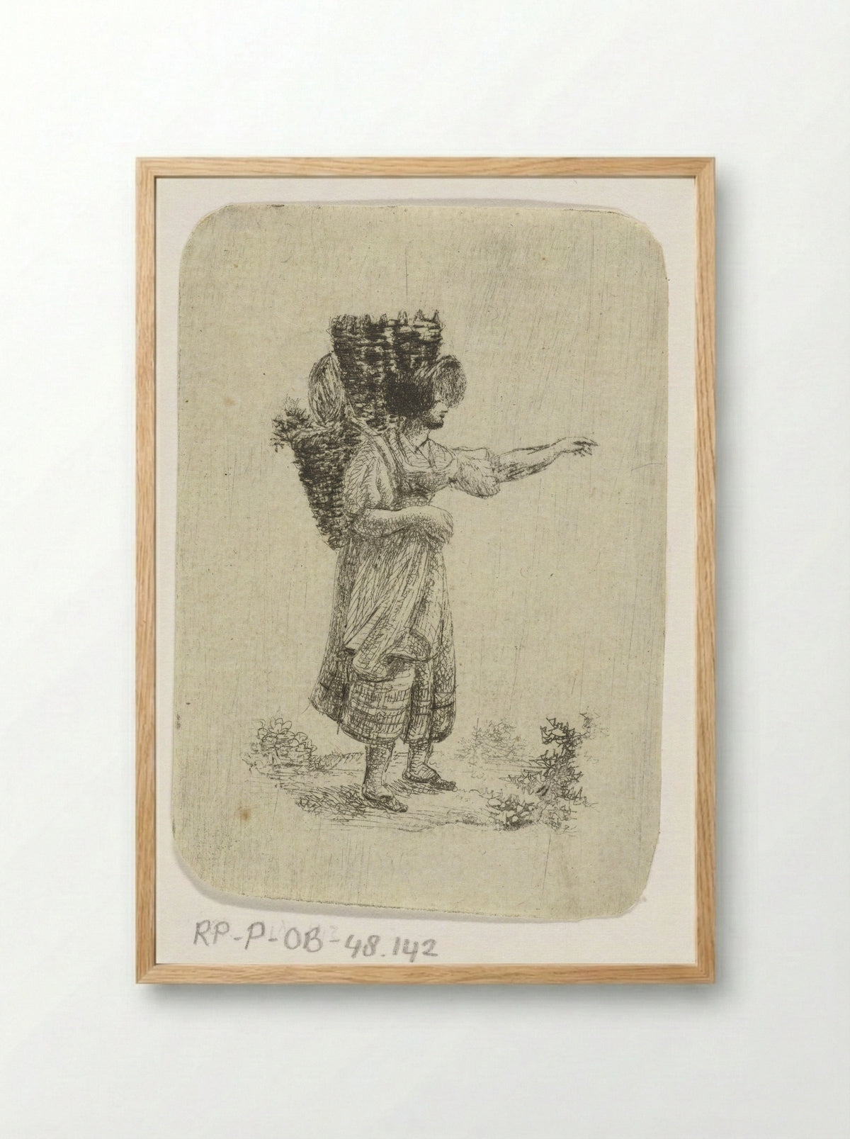 Vrouw met manden op de rug - Otto Baron Howen - Framed Print Wood