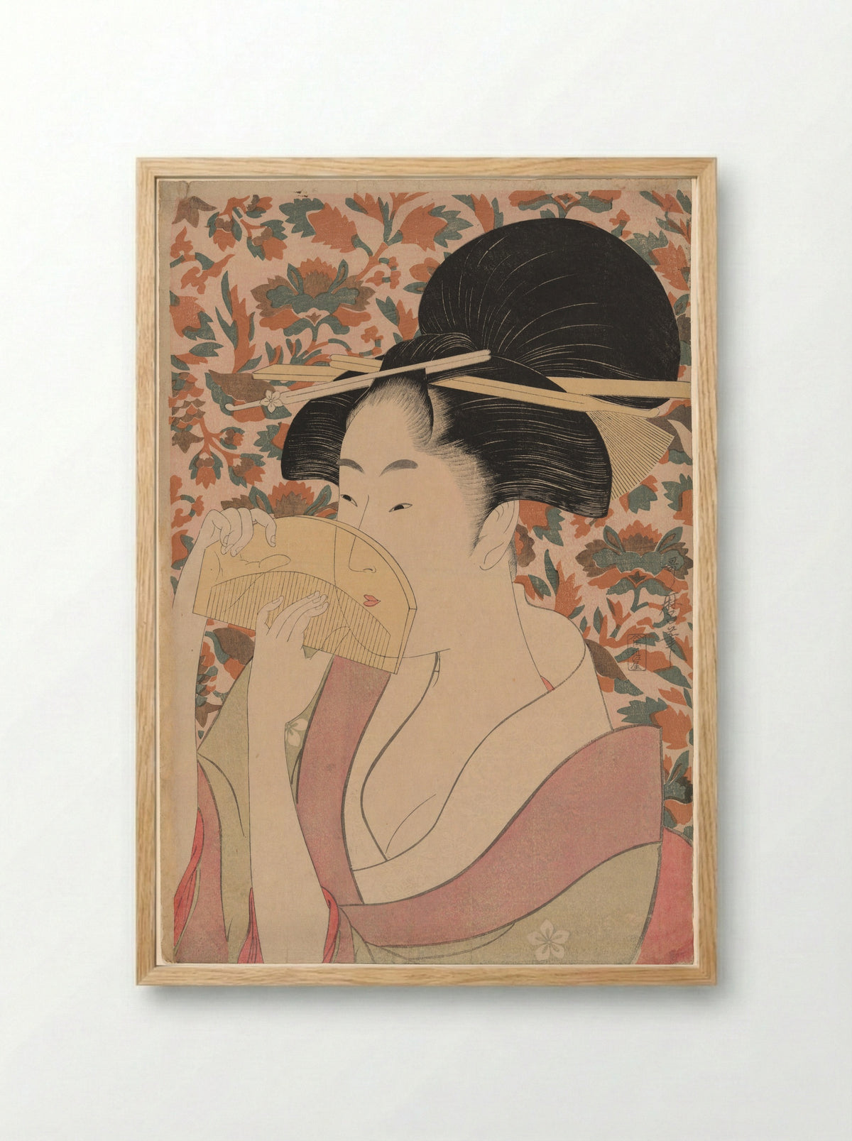 Woman Holding a Tortoise-shell Hair-comb - Kitagawa Utamaro - Framed Print Wood