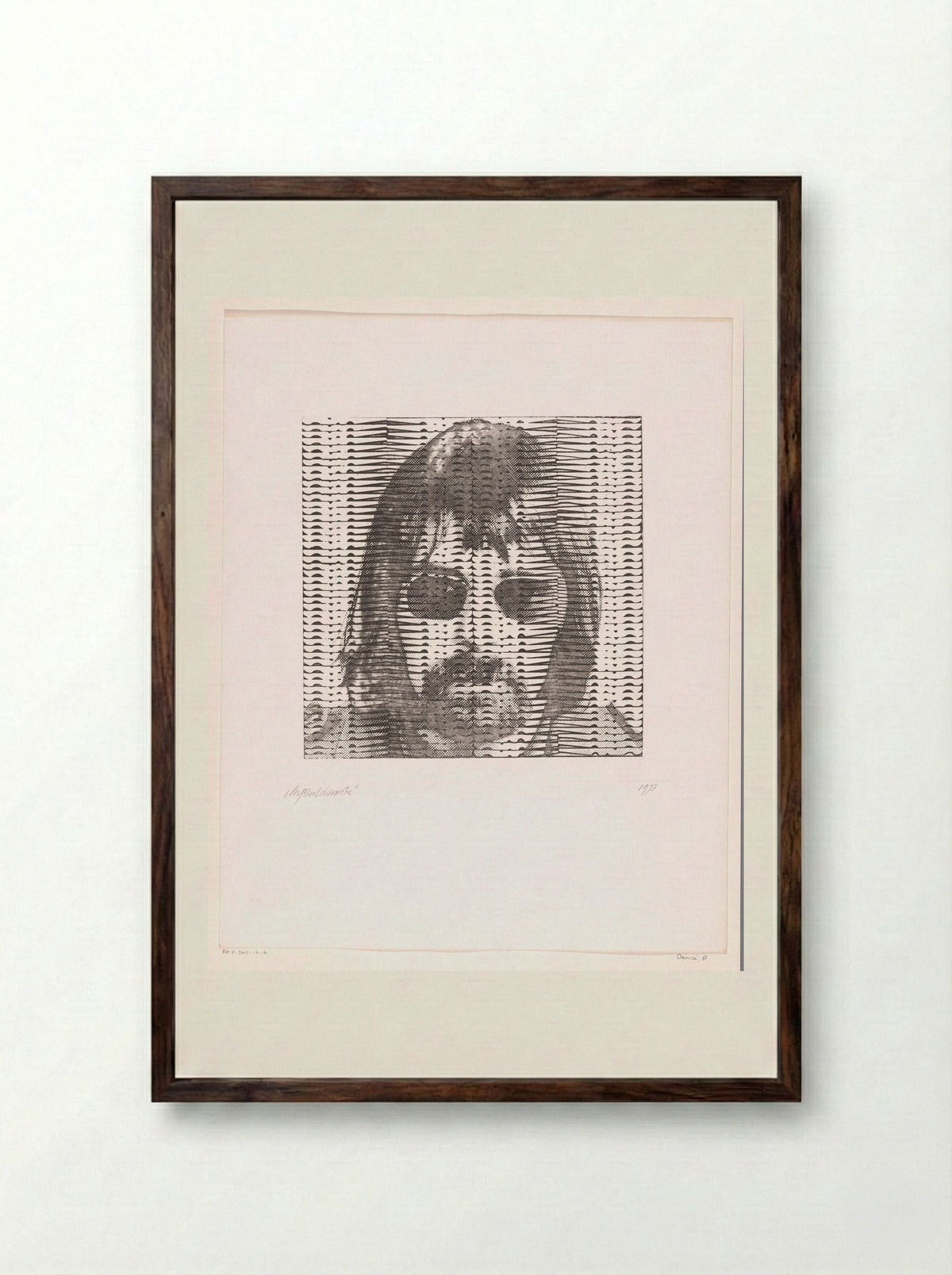 Zelfportret en wasknijpers - Paul Damsté - Framed Print Dark Wood