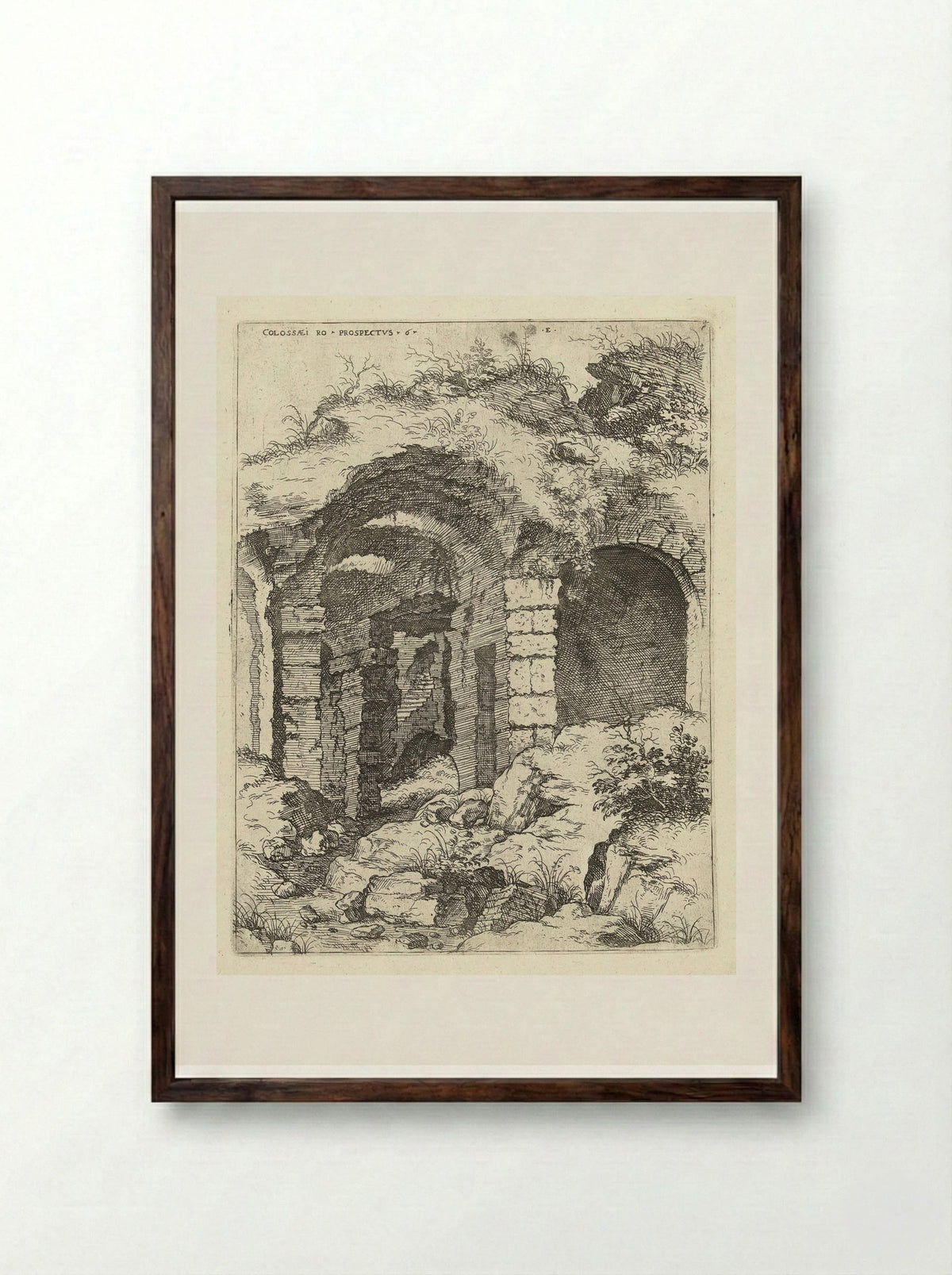 Zesde gezicht op het Colosseum te Rome - Hieronymus Cock - Framed Print Dark Wood
