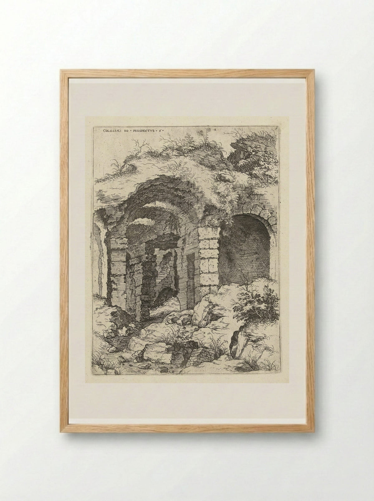 Zesde gezicht op het Colosseum te Rome - Hieronymus Cock - Framed Print Wood