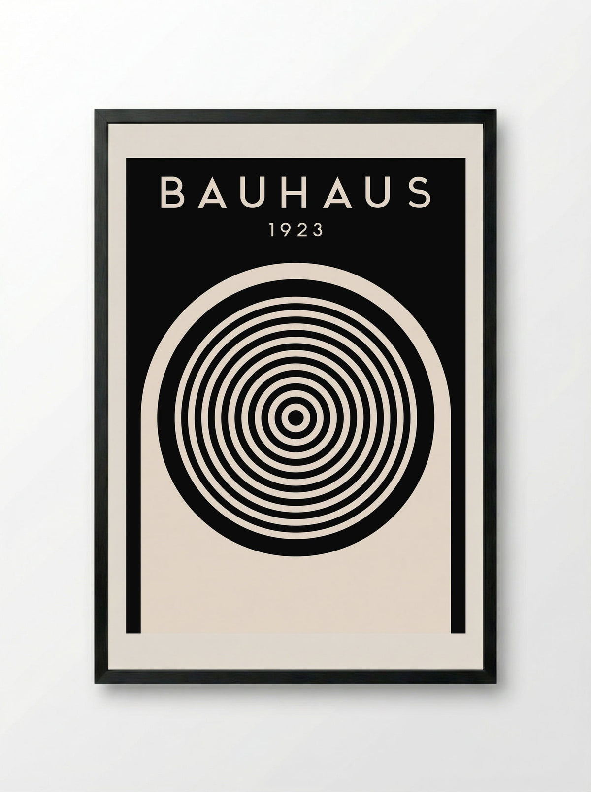 Bauhaus 1923 Concentric Circles – Monochrome - Framed Print Black