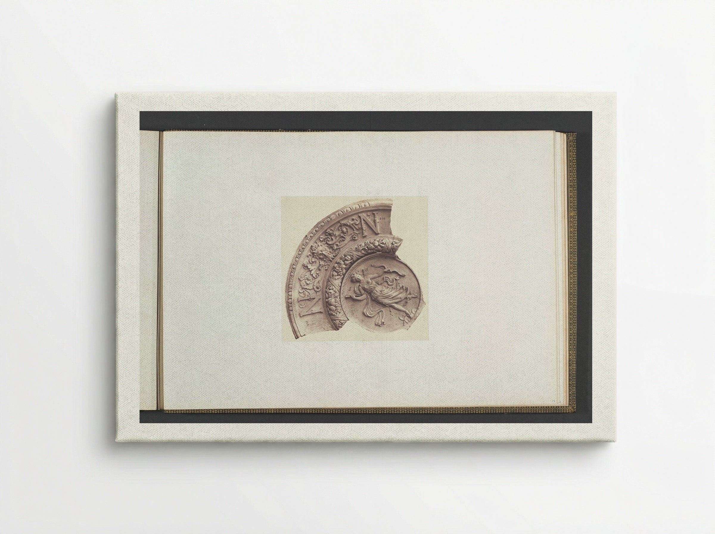 Gipsmodellen voor een gewelfversiering van het Palais du Louvre door Victor Corbel - Édouard Denis Baldus - Canvas