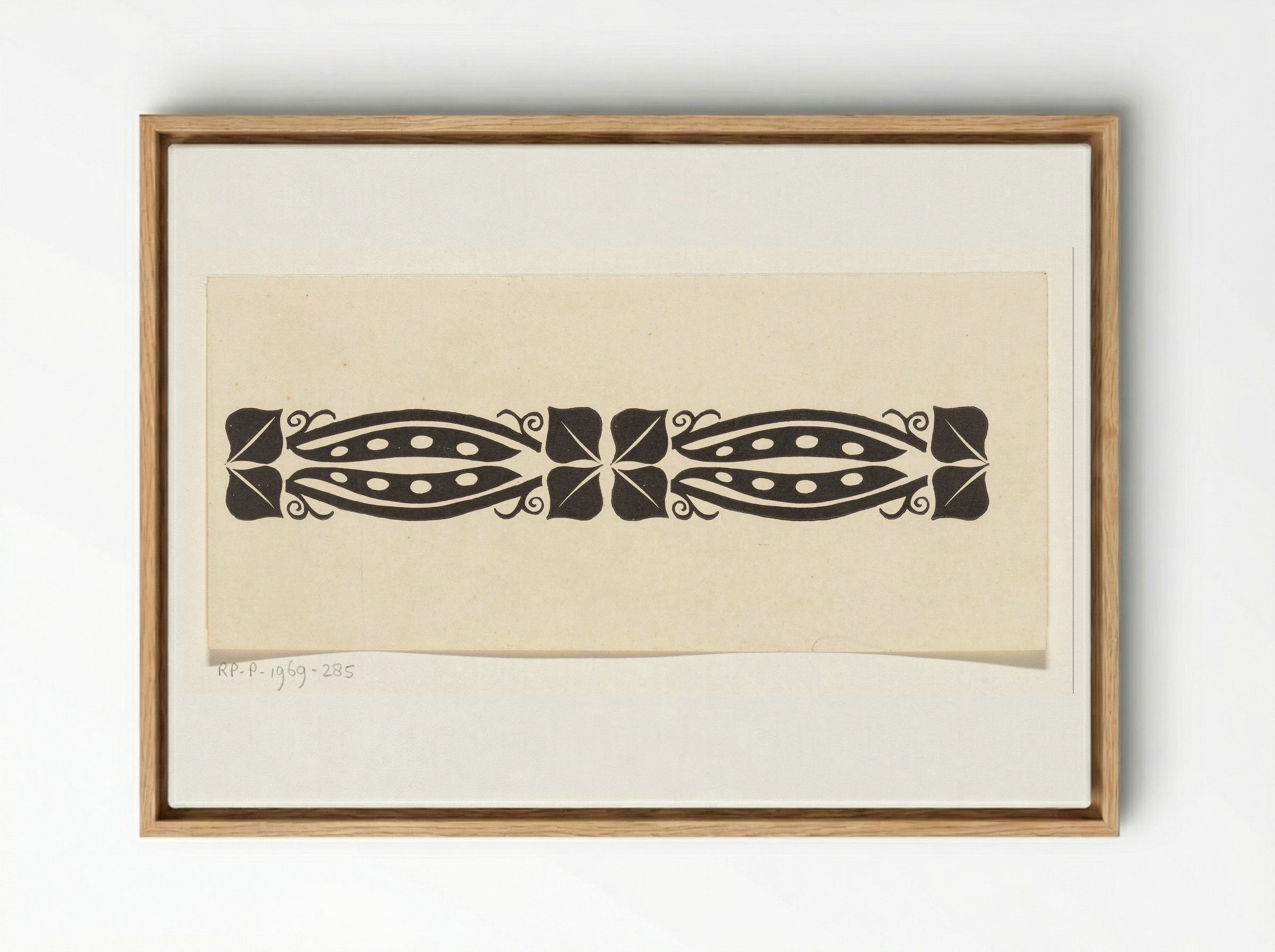 Siermotief met vier peulvruchten - Carel Adolph Lion Cachet - Framed Canvas Wood