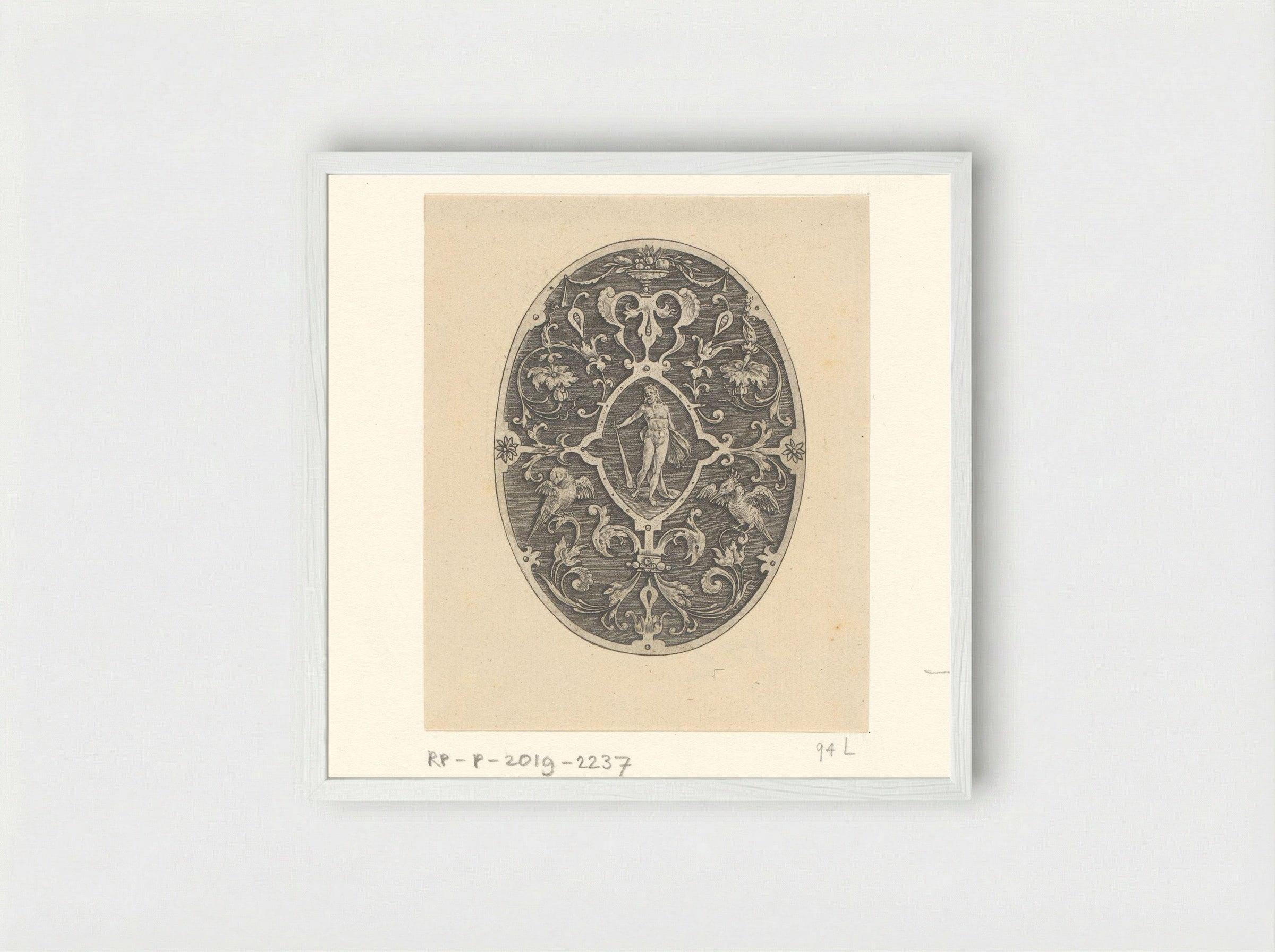 Ovaal met in het midden Hercules - Philips Galle - Framed Print White