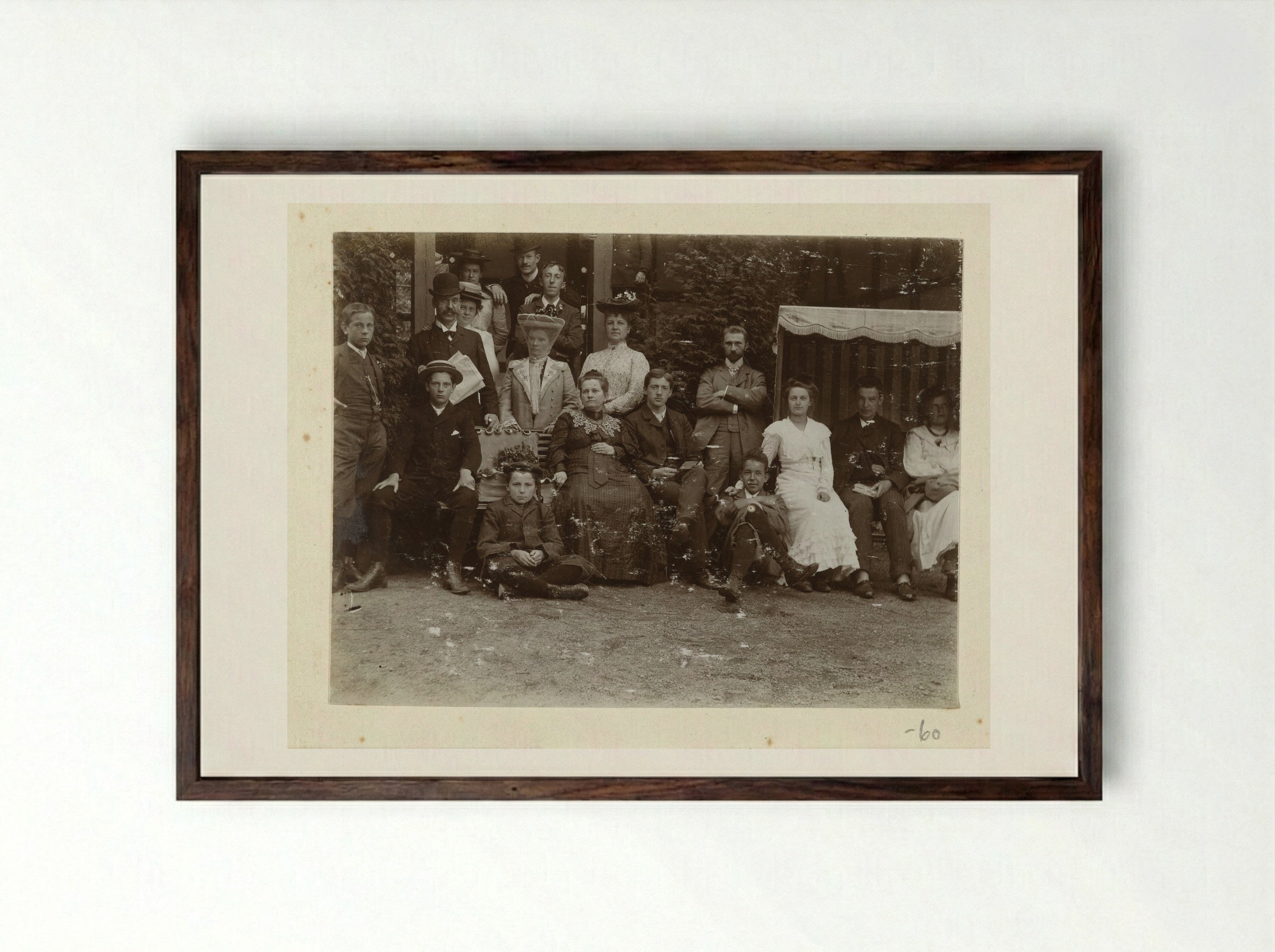 Group Portrait at the Estate (Gelderland) - Geldolph Adriaan Kessler - Framed Print Dark Wood