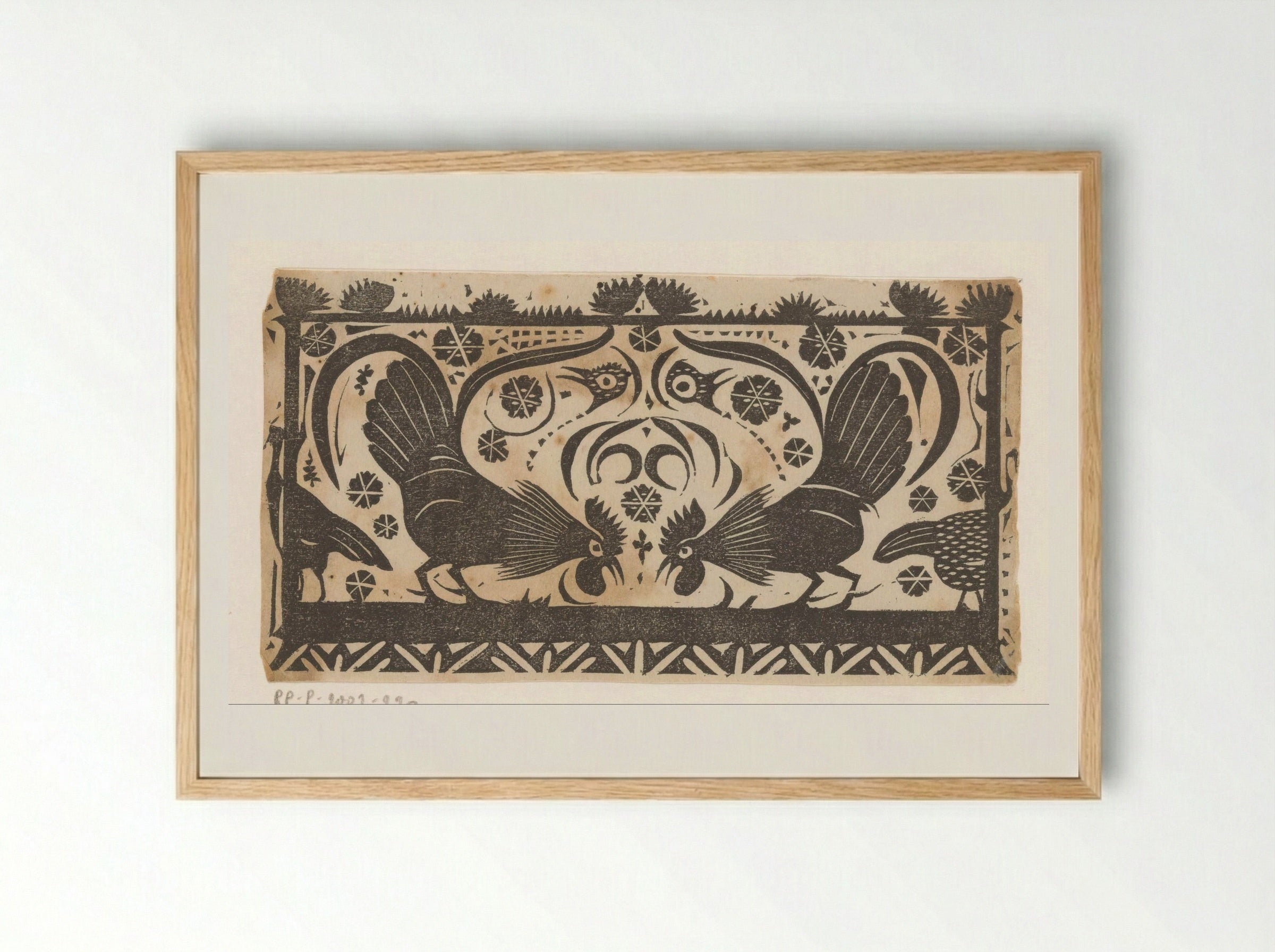 Titelhoofd met hanen - Gerrit Willem Dijsselhof - Framed Print Wood