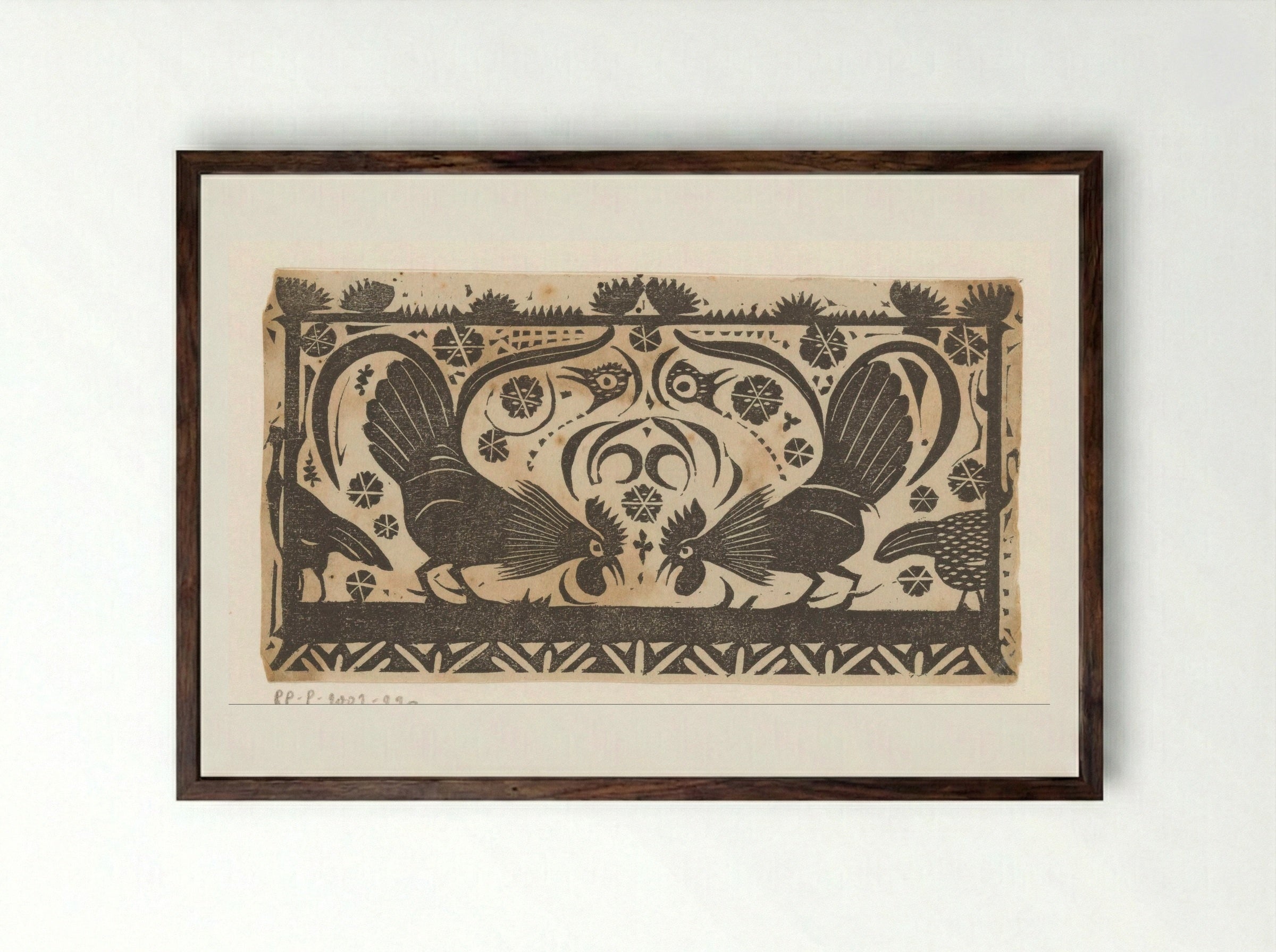 Titelhoofd met hanen - Gerrit Willem Dijsselhof - Framed Print Dark Wood